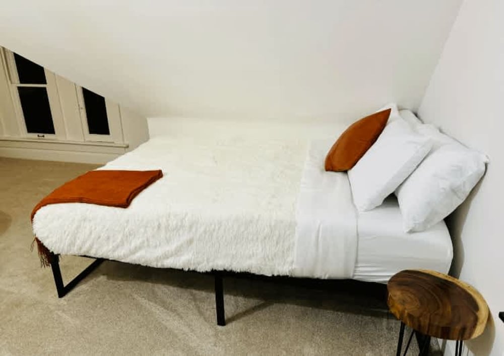Short North Convention King Bed Free Parking