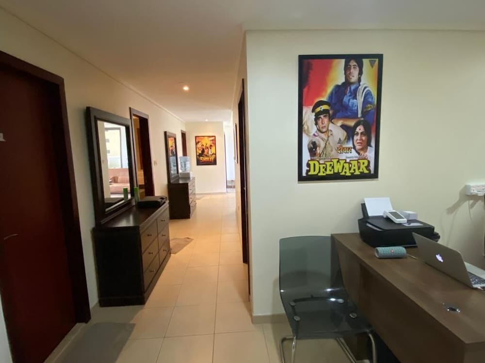 Bollywood Beach Hostel