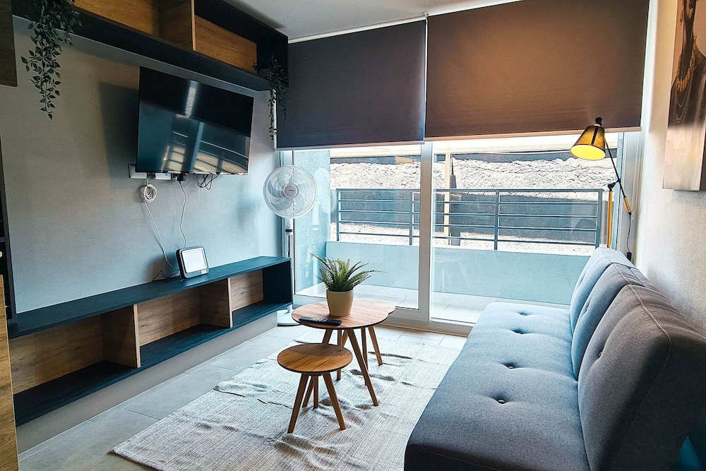 Mackenna Spot by Andes+