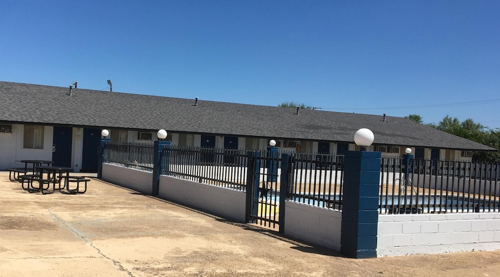 American Inn by OYO Colorado City I-20