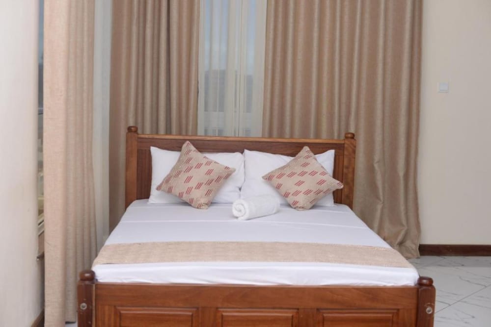 Stay.Plus Le Royal Penthouse view 3