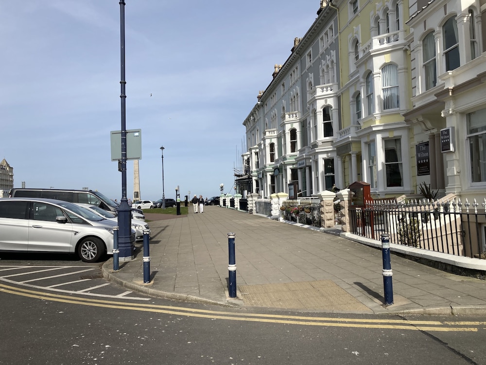 Photo 19