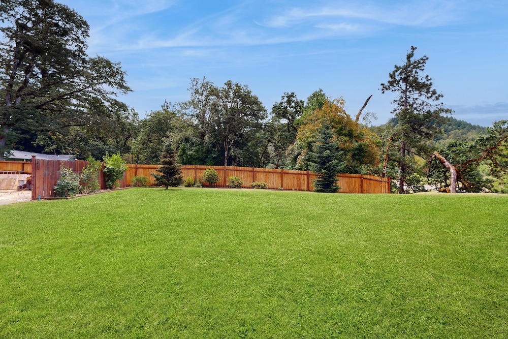 Home w/ Stunning River Views & Nearby Attractions