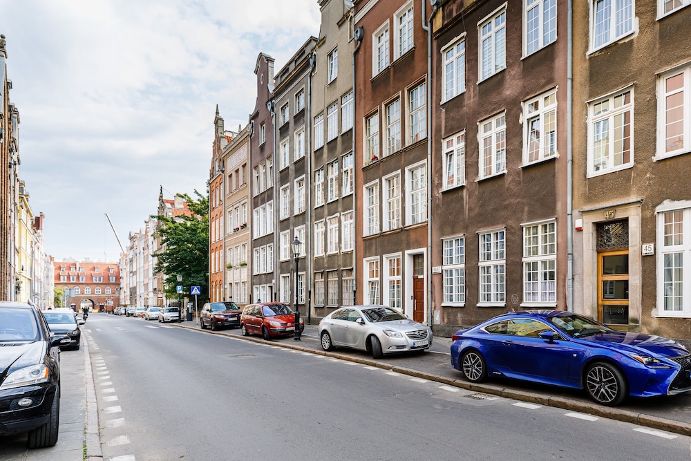 Hotel Apartament Przytulny OLD TOWN Ogarna St. - Image 1