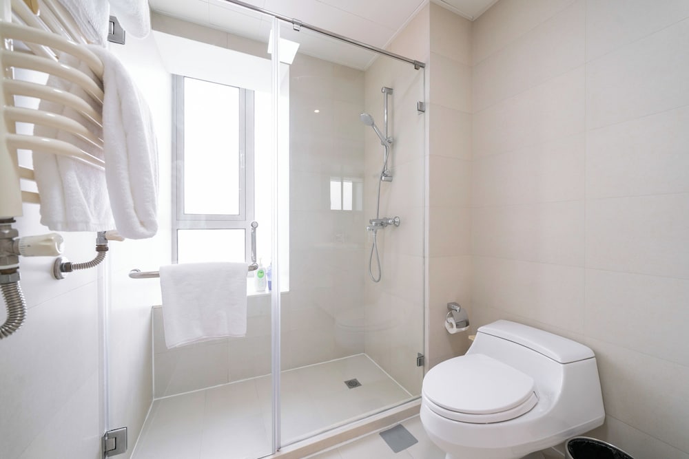 Tyms 3BR 2BA Apt Near Metro