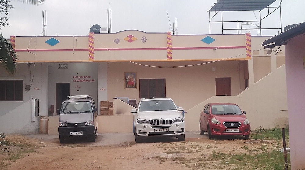 Sri Sri Residency