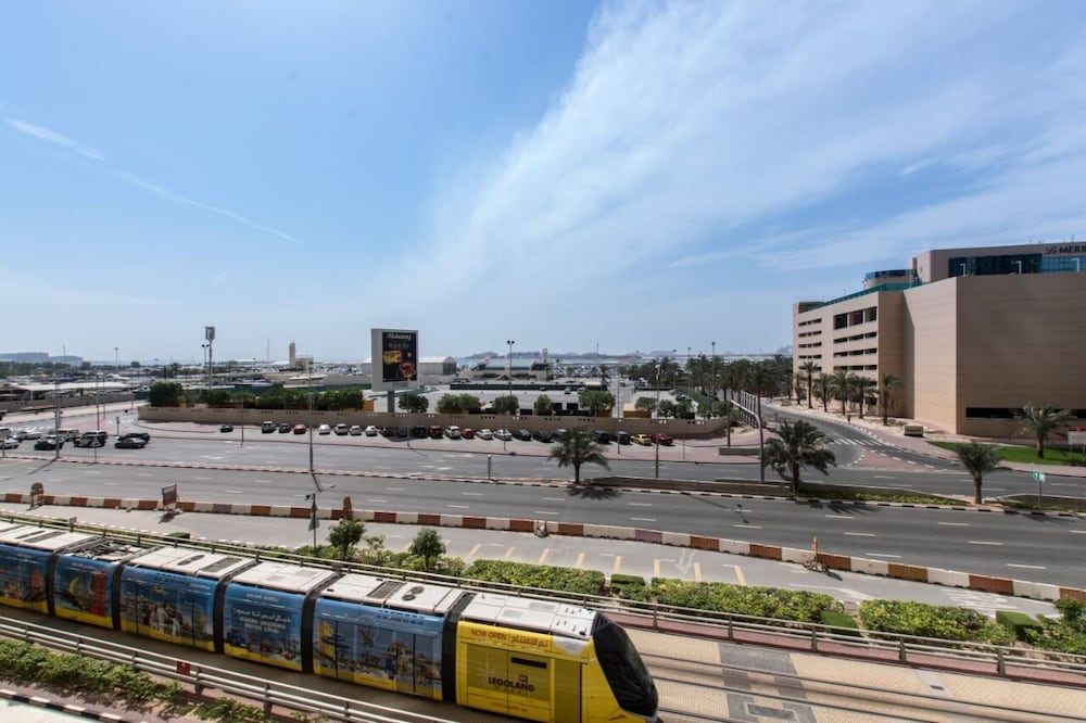 Marina Crown Tower