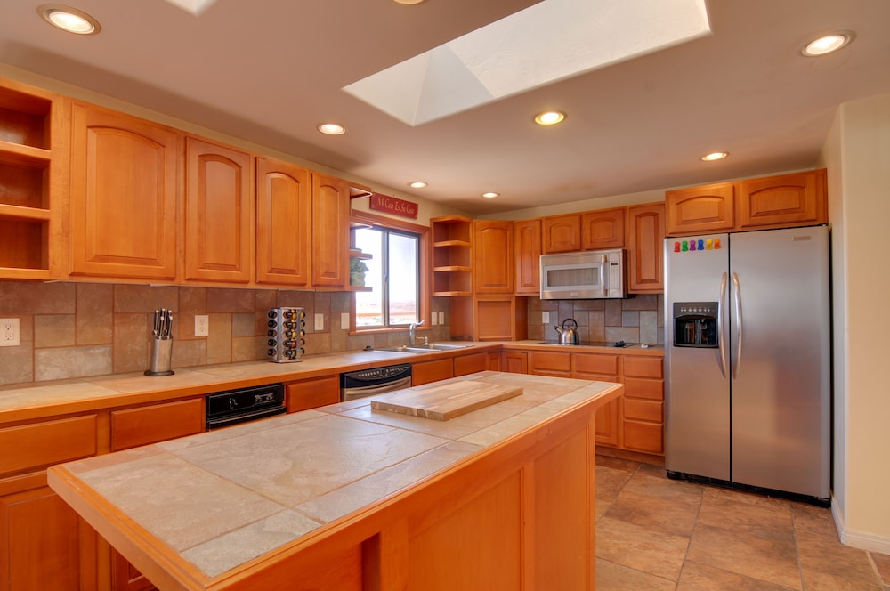 Picturesque Page Home Near Lake Powell & Hiking!