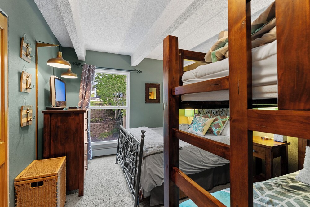 Anchorage West Condos Building 10, Unit #105