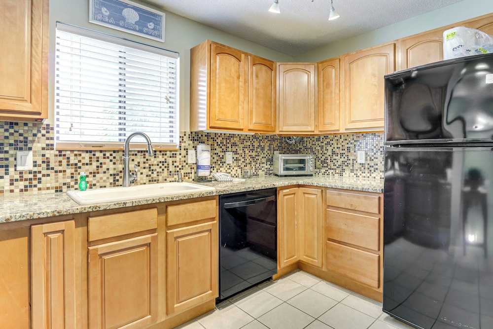 Private Beach Access: Hilton Head Island Condo!