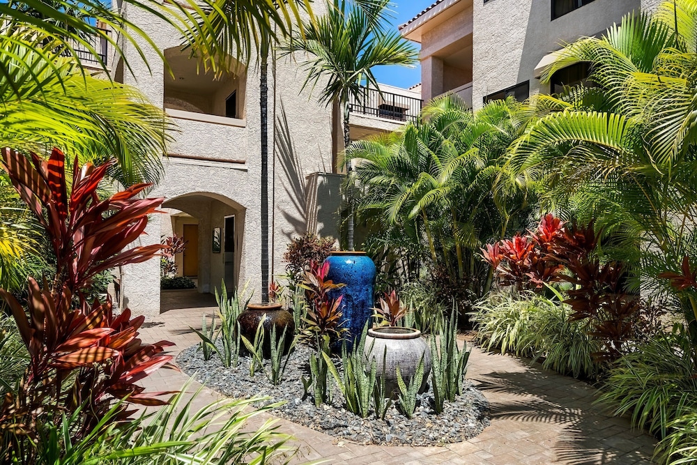 Relaxing Resort Living - Free Concierge - AC! - Vrkcv