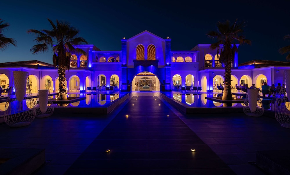 Anemos Luxury Grand Resort