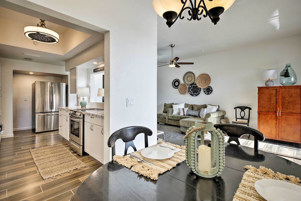 Modern Tempe Condo w/ Pool Access  4 Mi to ASU - Property Image 9