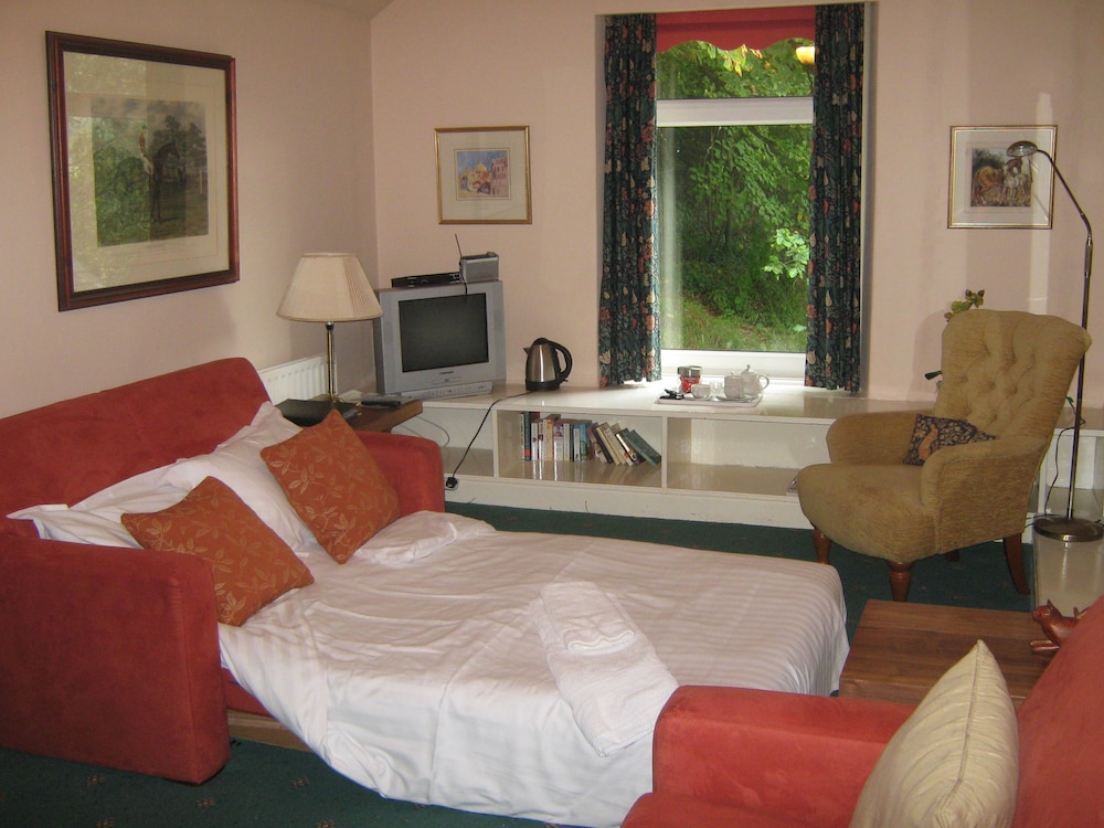 Plas Maenan Country House view 4