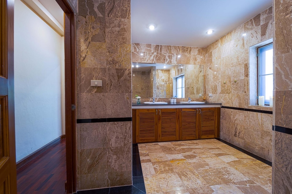 Lovely 3BR Villa in good Location CV3MA