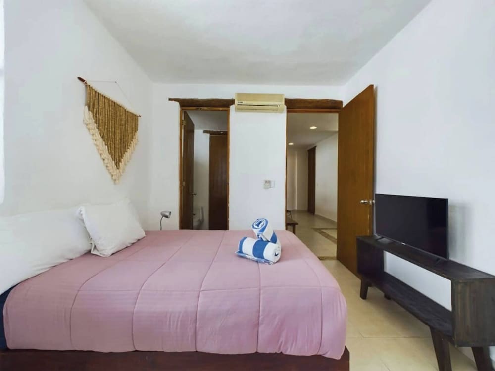 Stylish 1BR Apartment With Private Terrace in Playa del Carmen