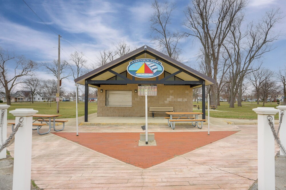 1 Block to Beach: Home w/ Hot Tub in Port Clinton!