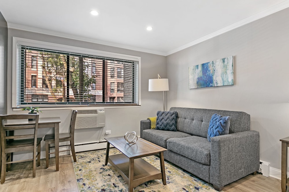 Studio in Oakdale - 203