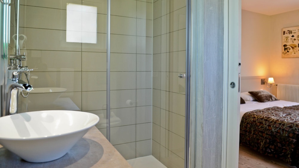 Les Bains de Secours