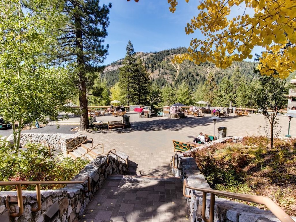 Lake Tahoe Vacations - Resort at Squaw Creek 345 and 347 - Property Image 16