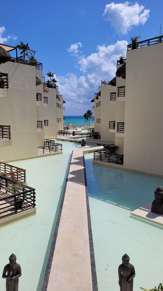 Very Good Vibes Apartmen in Pdc, Steps From Beach
