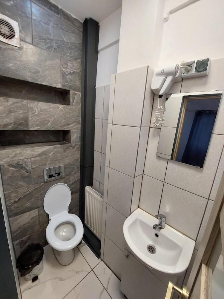 Biserica Amzei Apartment