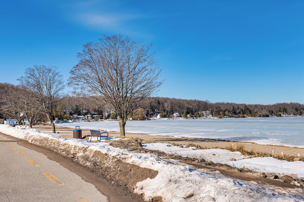 1 Block to Crystal Lake: Downtown Beulah Apt!