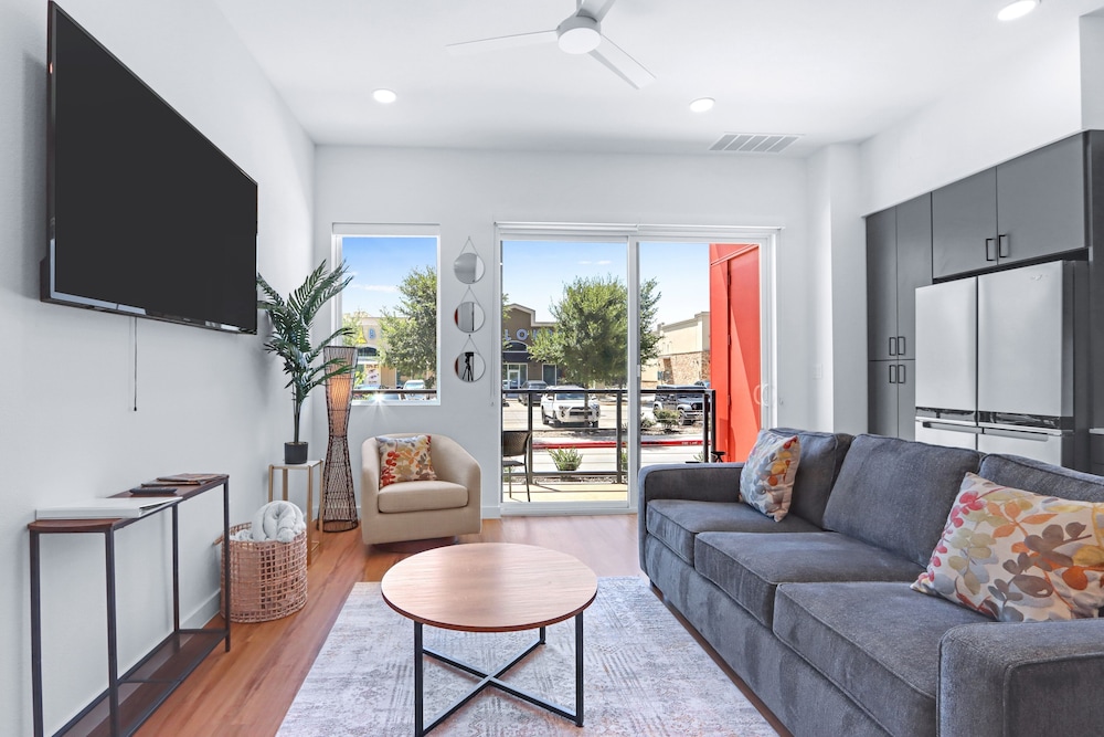 Relax in a Luxe Resort-style Condo
