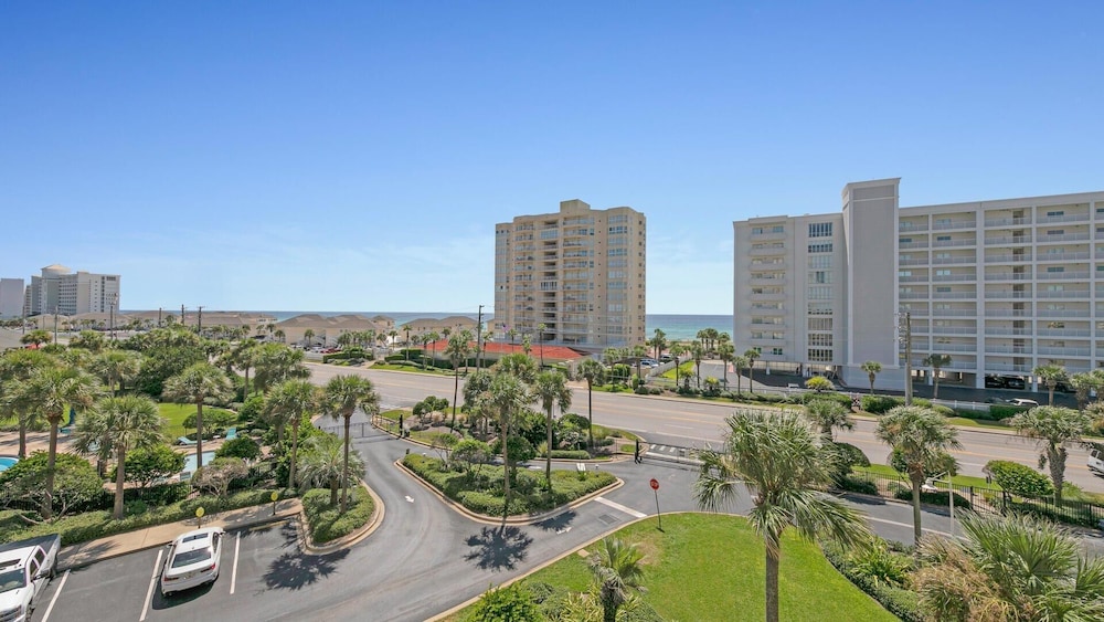 Harbor Landing 201b view 4