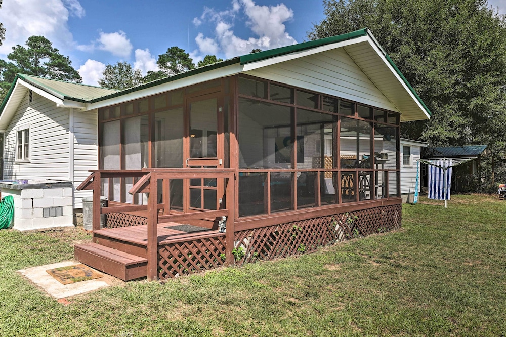 Idyllic Waterfront Escape w/ Private Boat Dock! view 4