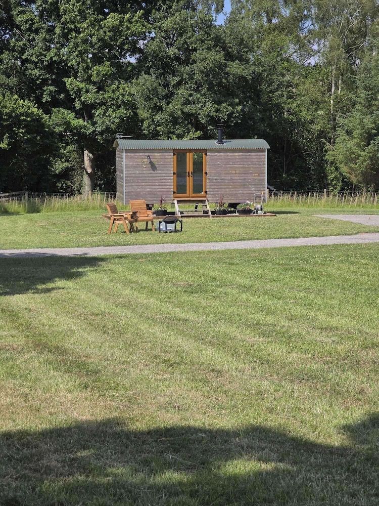 Woodend Hideaway Hamsterley - Sleeps 2 & Garden