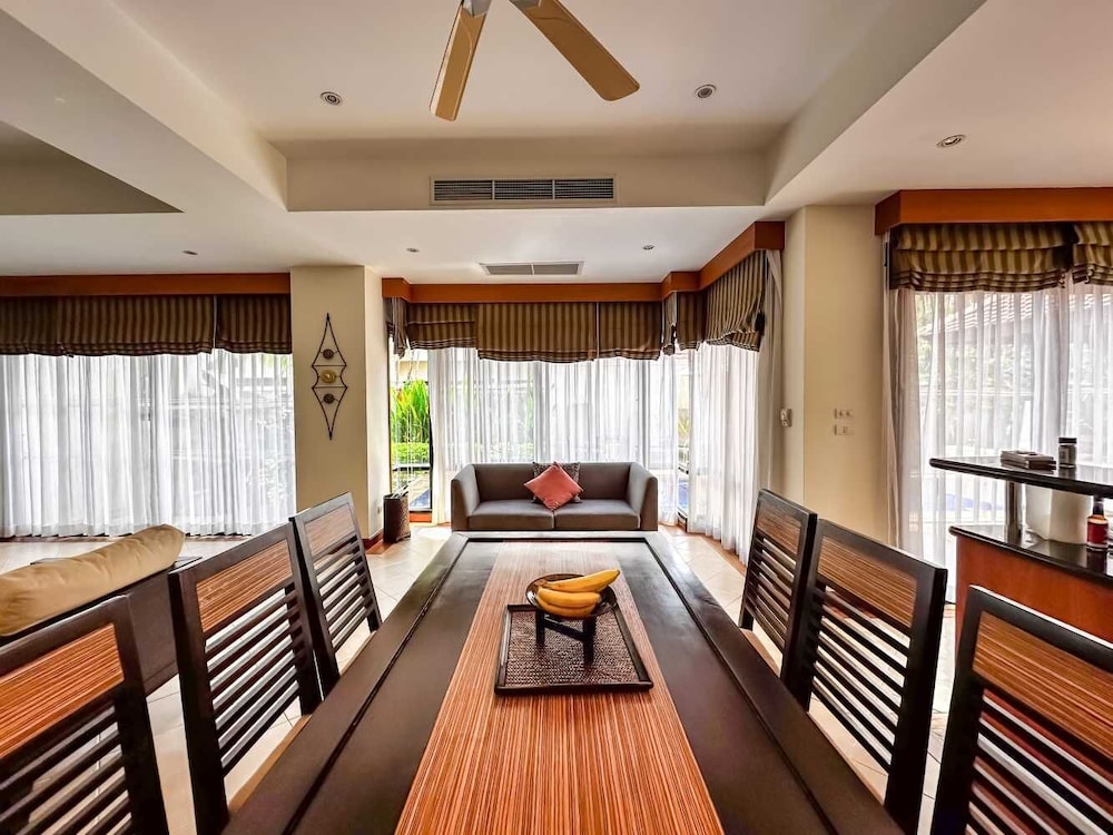 Beautiful 3-bed Villa in Cherngtalay, Thalang