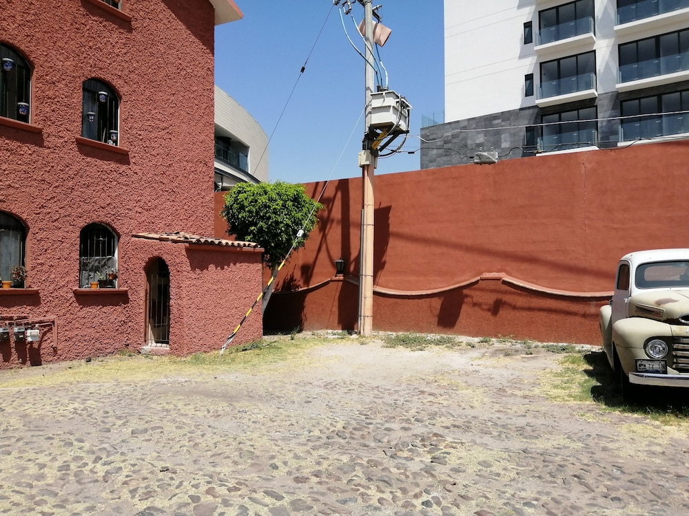 Photo 6