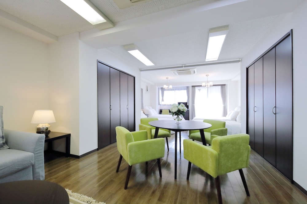Osaka Namba Rakuraku Hotel