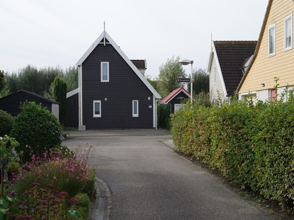 Holiday Home in Wemeldinge Near the Sea