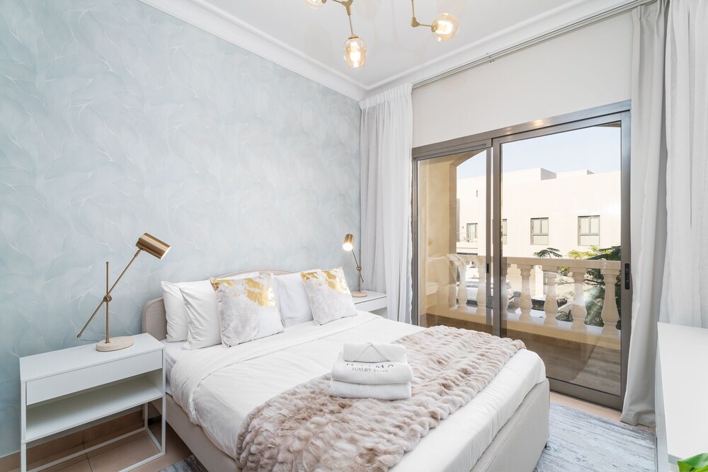 Nasma Holiday Homes - Al Hamra Village