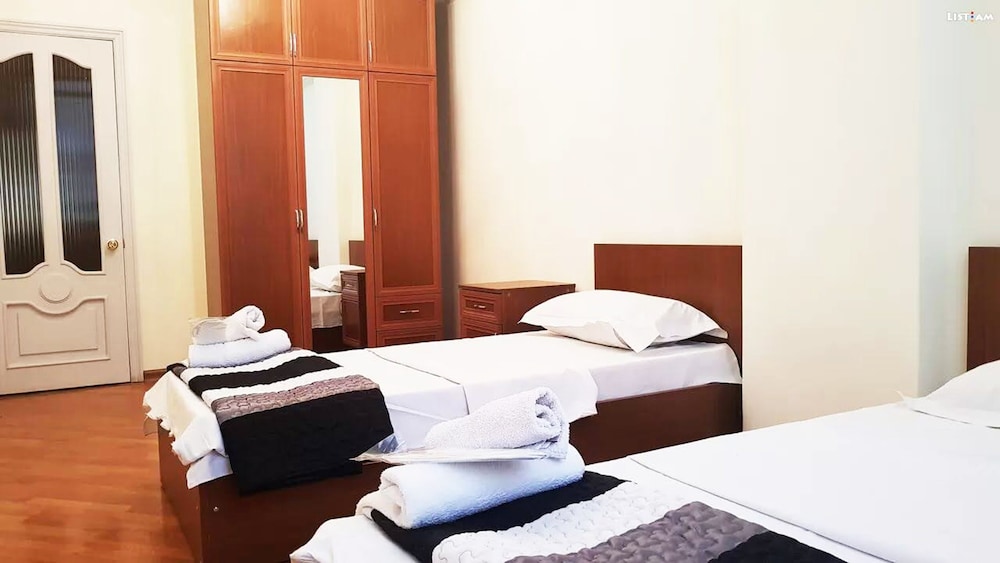 Domino Yerevan Hostel & Tours