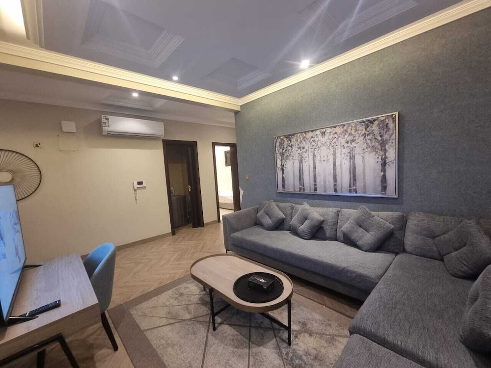 Hometel Khozama Jed