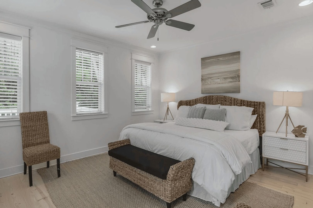 Longleaf Pines by Avantstay Community Pool + Bonfires