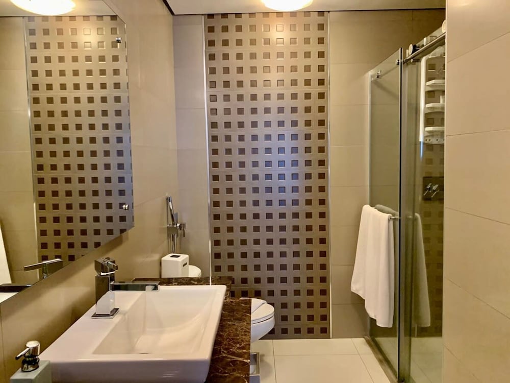 Silver View Park I 2 Bedroom Apt in Costa del Este