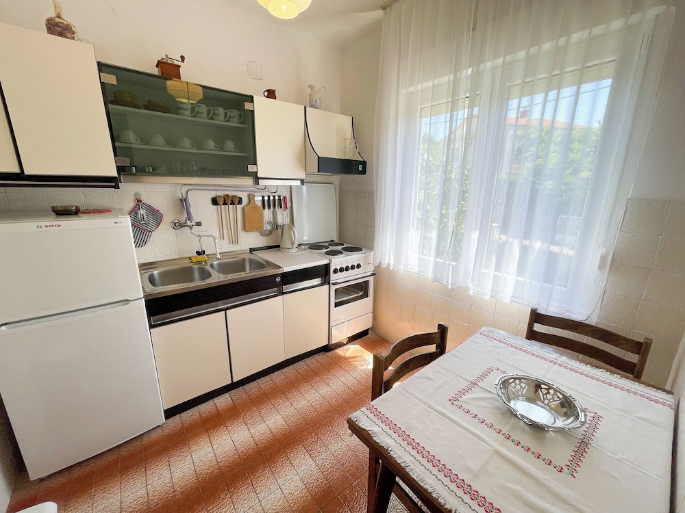 Apartment Asta