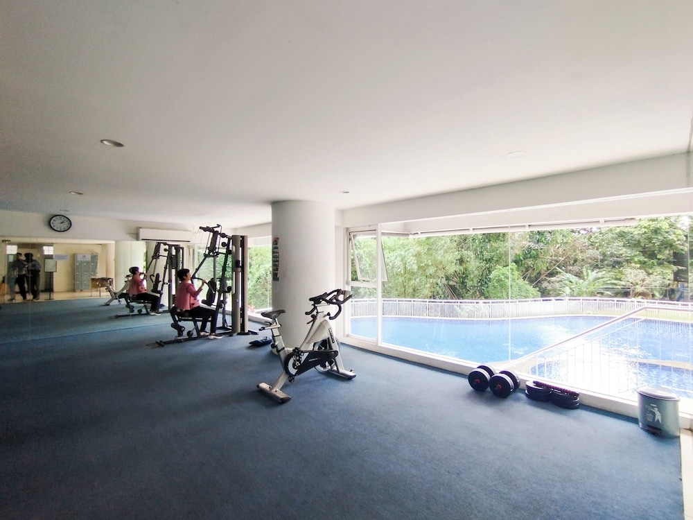 Relaxing 1Br At Dago Suites Apartment