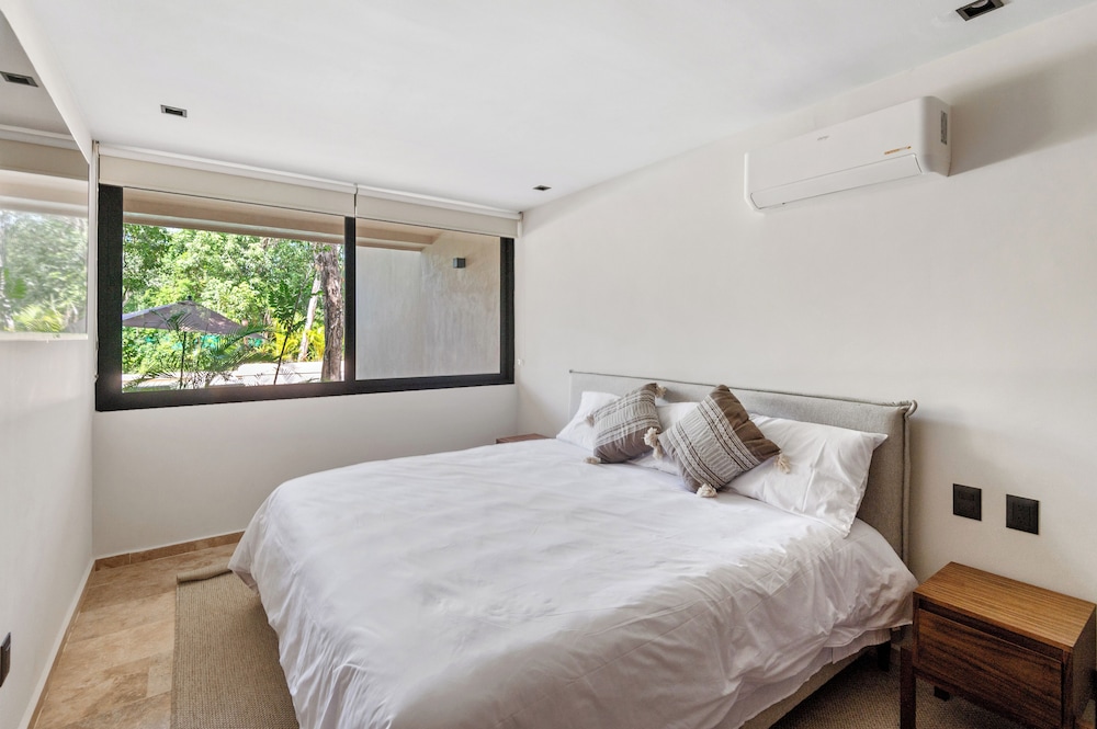 Artra - modern comfort with pool