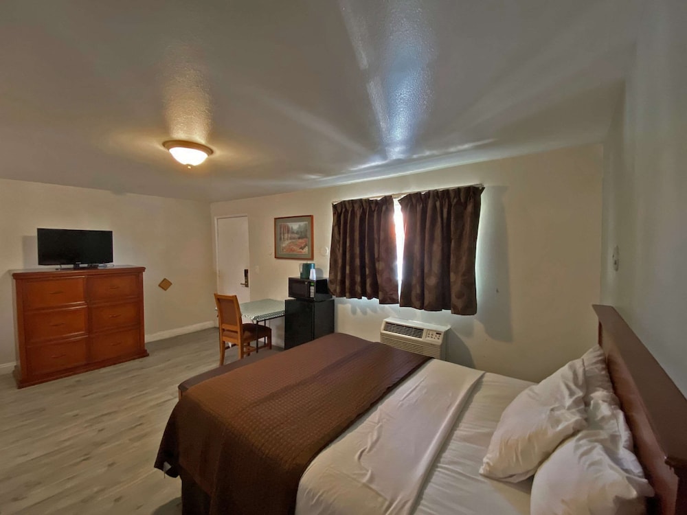 Rodeway Inn Ventura Midtown