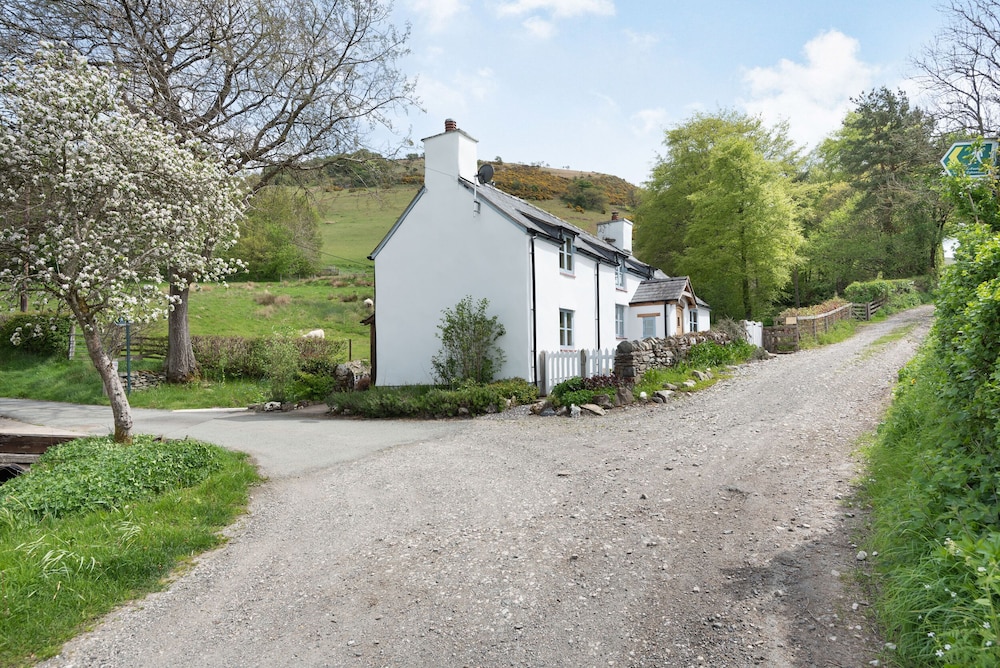 Llangollen Vacations - Pen Y Bont - Property Image 2