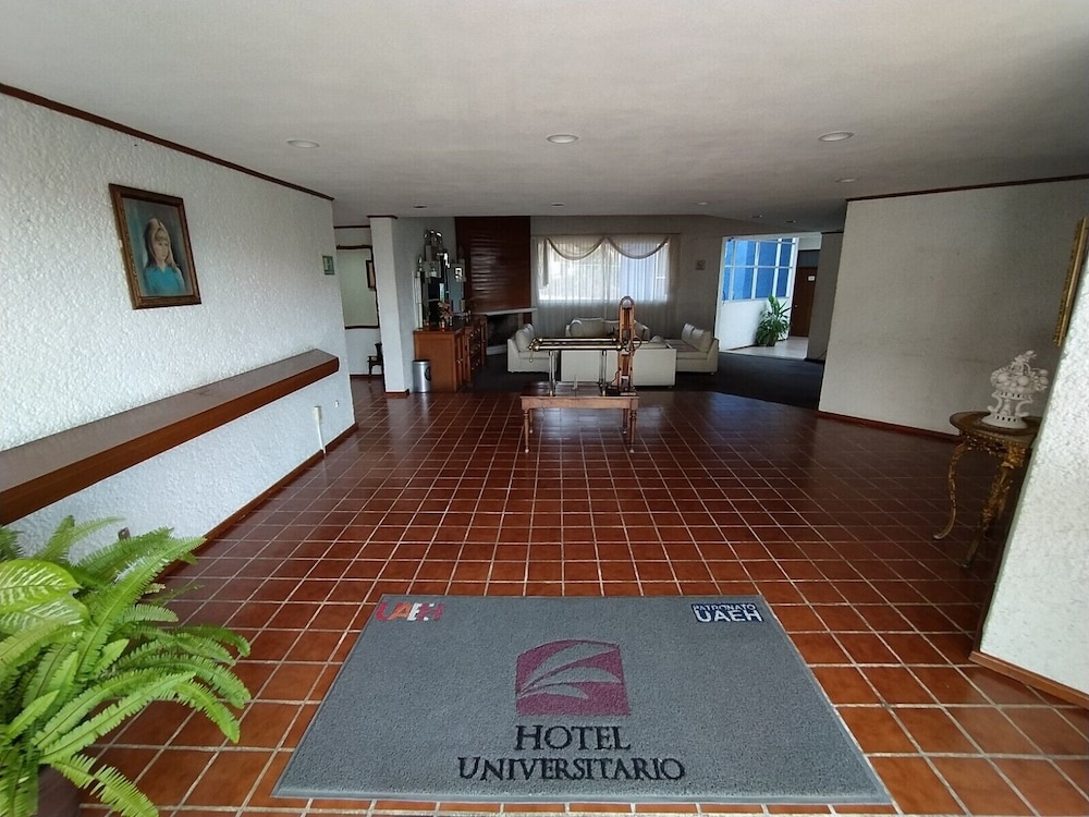 Pachuca Vacations - Hotel Universitario UAEH - Property Image 2