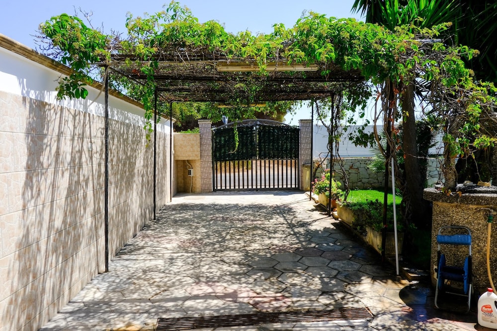 Villa Marzia With Garden and Near the sea photo 3