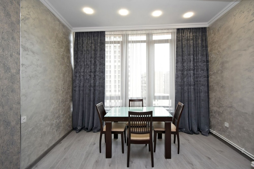 Apartment on Buzand street