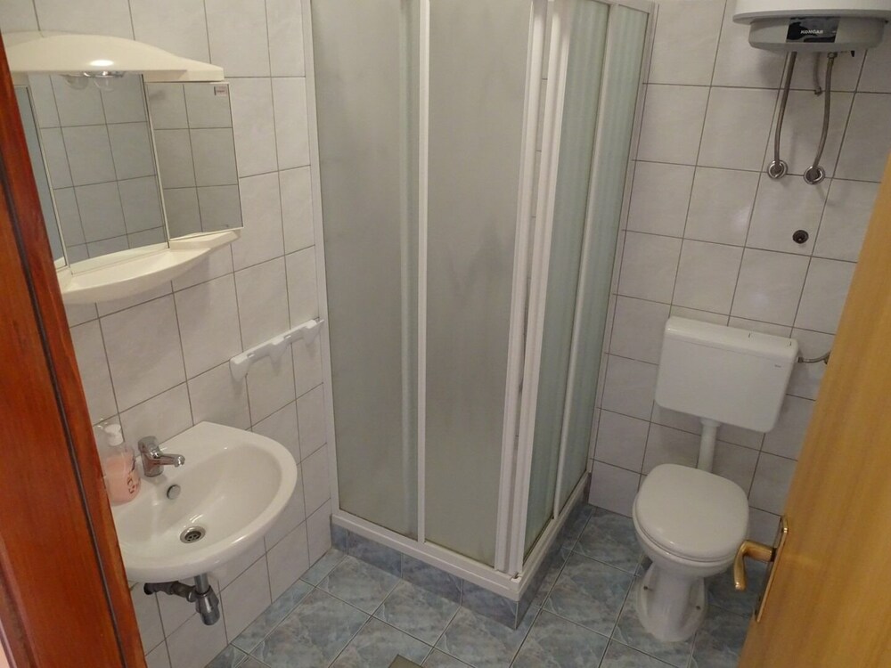 Photo 20