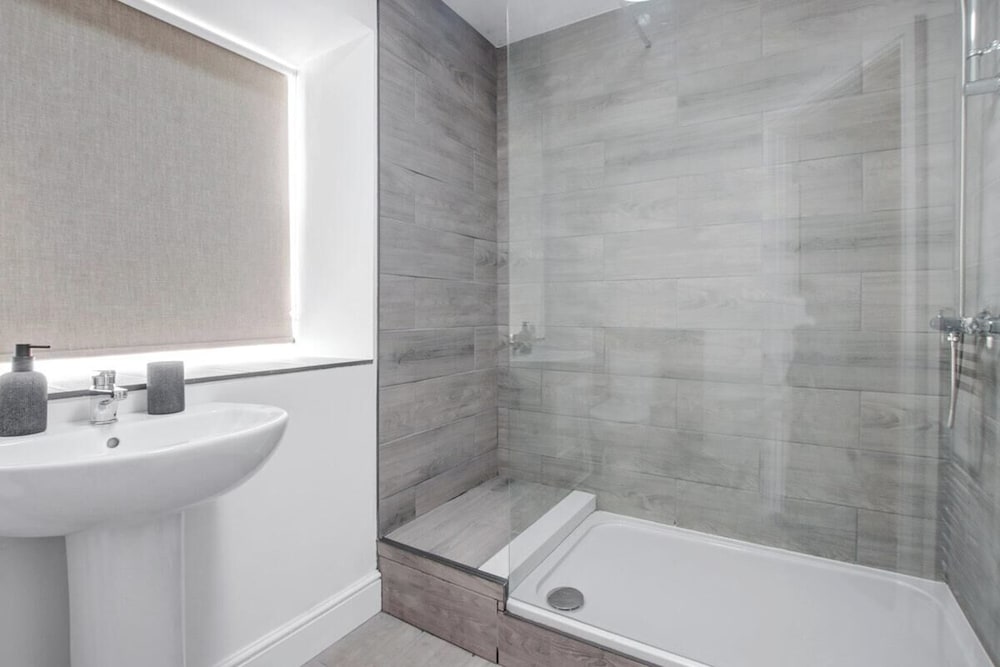 Compact 1-bed Flat for Friends & Colleagues